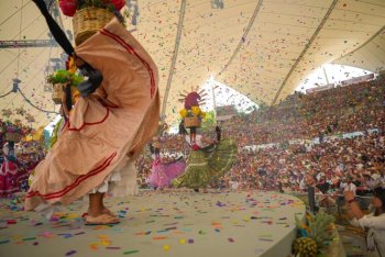Con éxito arranca la Octava del Lunes del Cerro 2026 en Oaxaca