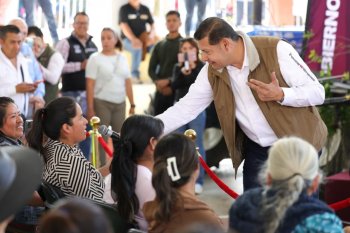 Gobernador de Puebla resalta gestión de tesoreras en obra comunitaria