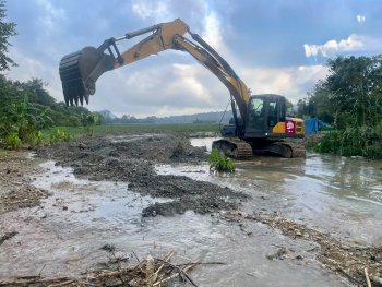 Gobierno de Puebla construye canal de desvío pluvial en Xaltepec para prevenir inundaciones