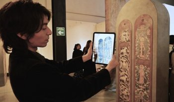 Patrimonio medieval serbio en peligro: exposición en México muestra fragilidad de monumentos en Kosovo