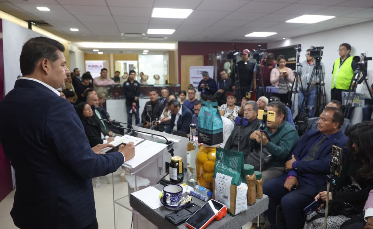 Gobierno de Puebla abre tienda en CDMX para impulsar productos locales y buscar mercados en EU y Canadá