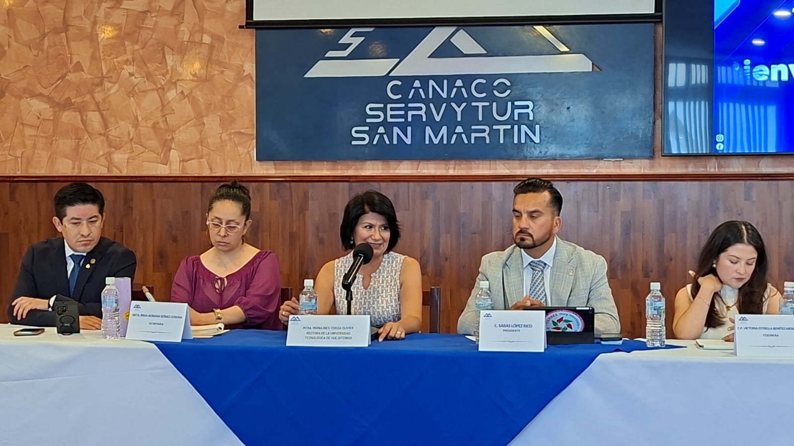 UTH y CANACO-SERVYTUR amplían espacios de formación dual y empleo para estudiantes