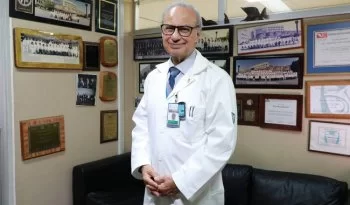 Doctor Avelar Garnica, referente del IMSS con más de 56 años en Imagenología
