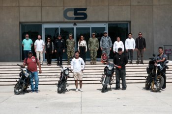 Mara Lezama devuelve 10 vehículos recuperados y pide fortalecer la cultura de la denuncia