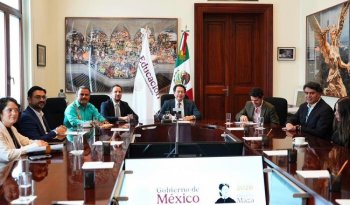 SEP acuerda ampliar preparatorias y prepara Día Internacional de Alfabetización