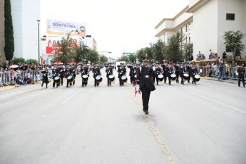 Invitan a escuelas y organizaciones al Desfile Cívico Militar del 16 de septiembre