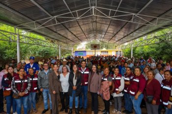 Gobierno de Zacatecas entrega apoyos alimentarios a cerca de mil familias