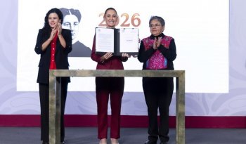 Sheinbaum firma decreto para fortalecer transparencia y acceso a la información