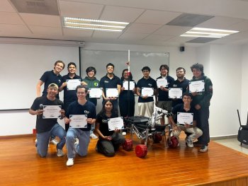 Delta Robotics de la UNAQ presenta el rover para el Canadian International Rover Challenge 2026