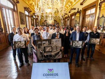 Gobernador encabeza cancelación de estampilla por 35 aniversario de Línea 1 del Metro