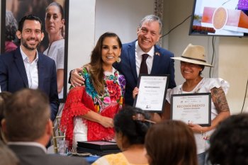 Mara Lezama participa en graduación de Mexicana Emprende 2026 en Orlando