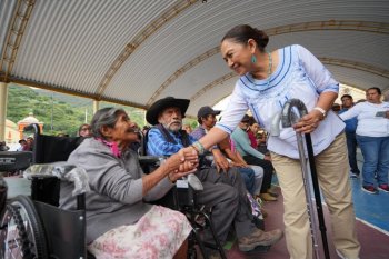 Irma Bolaños Quijano encabeza gira del DIF Oaxaca en la Sierra Sur