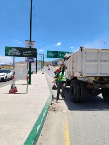Gobierno de SLP mantiene conservación de Vía Alterna para garantizar traslados seguros