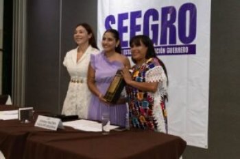 SEEGRO reconoce a Evelyn Salgado por su calidad legislativa en Guerrero