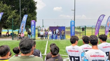 Estrenan cancha de fútbol en Villas de Celanese con inversión de 1.79 mdp