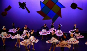 La Escuela Nacional de Danza Folklórica celebra 48 años y dos décadas de su licenciatura