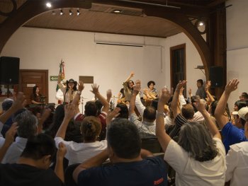 Tú Dime María cautiva en Miércoles Musicales con 'Las del Norte'