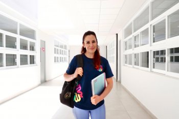 UNITI mantiene abierta convocatoria 2026 con guardería, comedor y estancia para adultos mayores