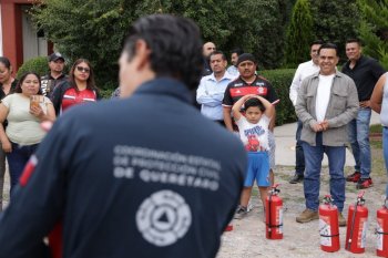 Luis Nava encabeza talleres 'Primeras Alertas' en Cadereyta de Montes
