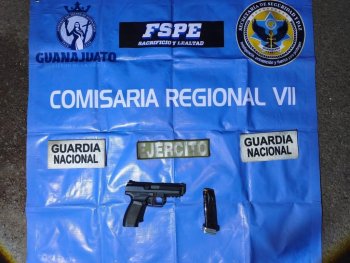 Detienen a hombre con pistola 9 mm en carretera federal 45 en Salamanca