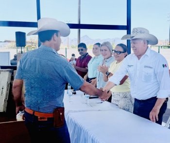 Entregan equipamiento a productores agropecuarios en Loreto; suman más de 17 mdp en apoyos