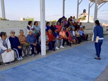 Niñas, niños y adultos mayores conviven en Yuriria para fortalecer el tejido social