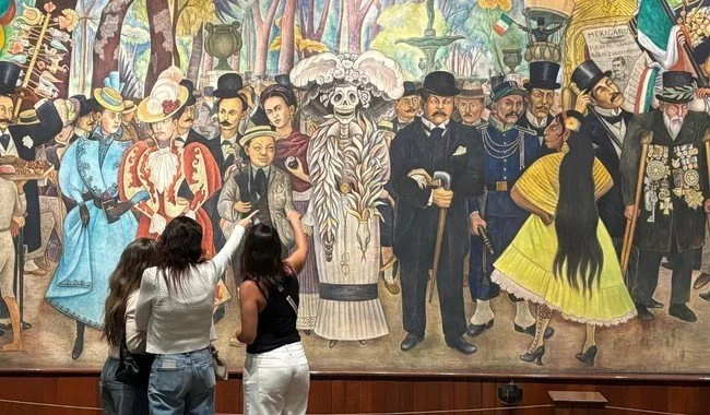 Museos de la CDMX ofrecen visitas inclusivas para personas con discapacidad visual