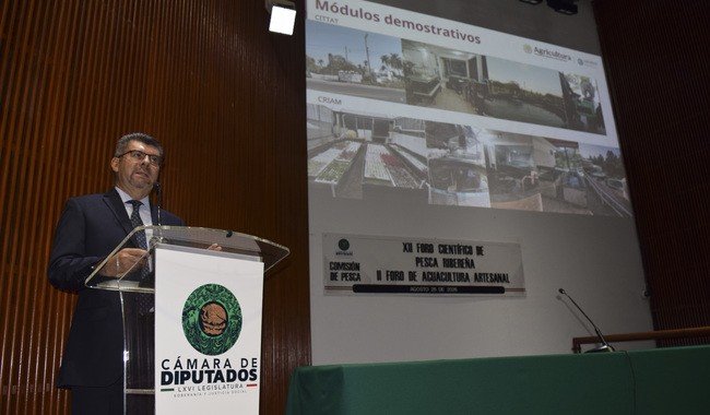 Foro de pesca ribereña reúne a 300 especialistas en la Cámara de Diputados