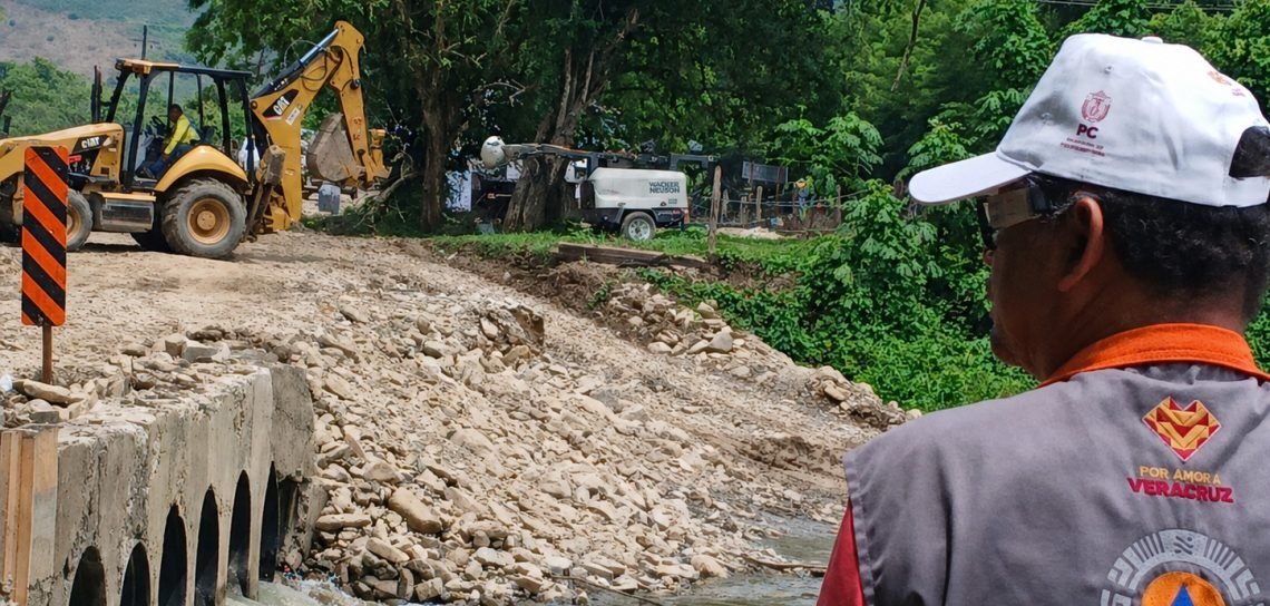 Lluvias en Coyutla dejan 45 viviendas anegadas; no hay lesionados