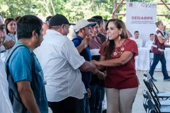 Entregan kits de herramientas a delegados de Lázaro Cárdenas para mantenimiento de parques