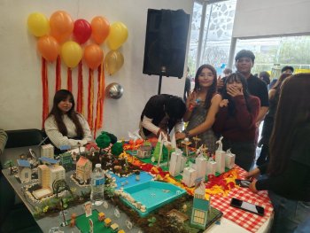 Estudiantes del COBAQ presentan 54 proyectos de innovación en Querétaro