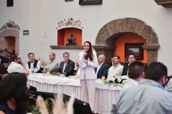 Tere Jiménez se reúne con 120 productores y agroindustriales de Aguascalientes