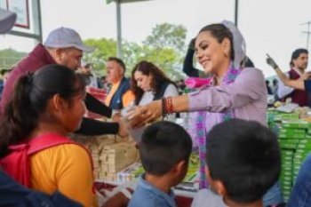 Tianguis del Bienestar en Chilapa: entregan artículos decomisados a comunidades de la