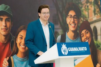 Vinculan a 45 empresas con jóvenes en feria laboral de Guanajuato