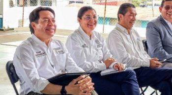 Secretarios de Educación visitan escuelas de cuatro municipios de Michoacán