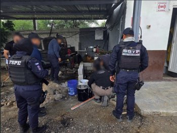 Aseguran 165 cilindros de Gas L.P. y cinco vehículos en Dolores Hidalgo