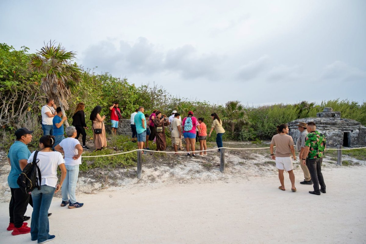 Familias de Cozumel conocen la riqueza natural e histórica de Punta Sur
