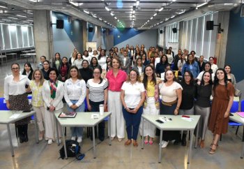 Capacitan a servidoras públicas de Querétaro para atender violencia contra mujeres