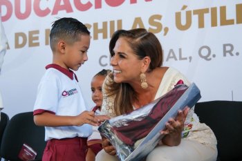 Ciclo escolar 2026-2027 inicia en Quintana Roo con entrega de mochilas, uniformes y útiles