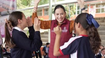 Michoacán alcanza cifra histórica de 320 mil estudiantes en media superior y superior