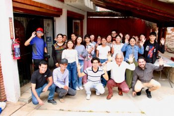 Seis estudiantes de comunidades rurales de Oaxaca reciben beca para toda su carrera