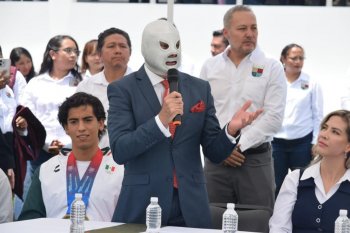 UDEP inicia ciclo escolar 2026-2027 en el Estadio Olímpico con 500 estudiantes