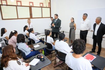 Universidad de la Salud de Puebla inicia ciclo con 3 mil 515 alumnos y anuncia nuevo