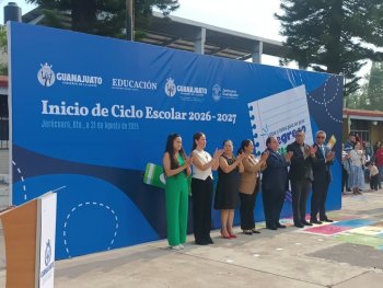 Arranca ciclo escolar 2026-2027 en primaria de Jerécuaro con 350 alumnos