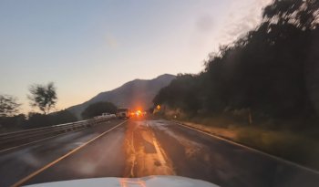 Derrame de 12 mil litros de ácido sulfúrico en carretera de Cananea, Sonora