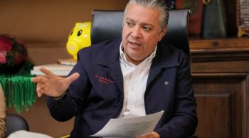 Secretario de Finanzas garantiza quincenas del magisterio en Michoacán para 2026