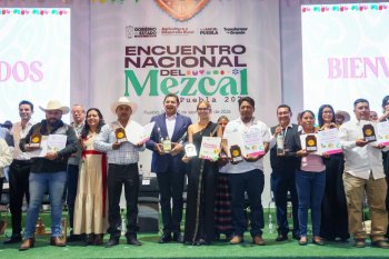 300 marcas de ocho estados participan en el Encuentro Nacional del Mezcal Puebla 2026