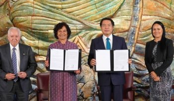 SEP y UNESCO firman carta para regular uso de dispositivos digitales en escuelas