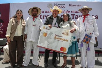 Zacatecas: 73 mil millones de pesos invertidos en política social, informa Monreal