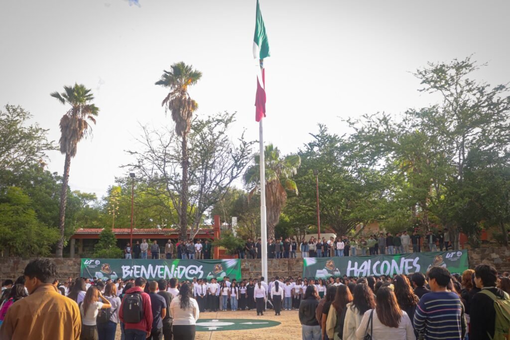 UTVCO inicia ciclo 2026-2027 con más de 1,600 estudiantes en Oaxaca